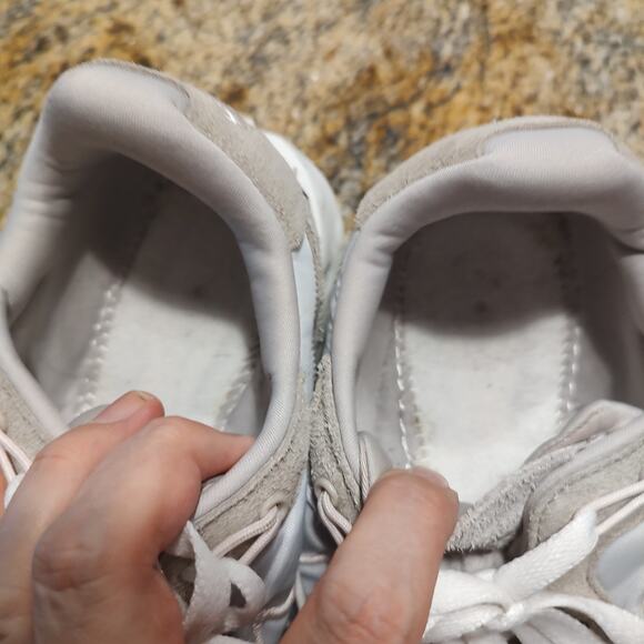 Nike Shoes DC3579-006 Size 10 Light Gray/White Needs Cushion Soles - Picture 11 of 13